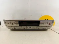 Блок управления климат-контролем Toyota Land Cruiser Prado 2021 8401060J00 J150