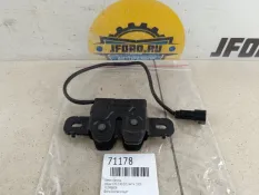 Замок капота Volvo V70 2008 31298609
