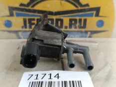 Электромагнитный клапан Suzuki SX4 2009 1811765J00 2.0 J20A