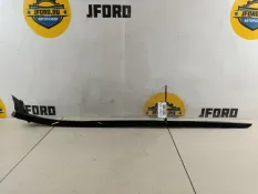 Молдинг лобового стекла Kia Stinger 2019 86131J5000 CK, левый