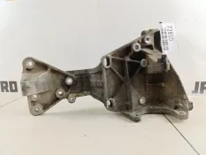 Кронштейн компрессора кондиционера Volvo S60 2011 31316673 Y20 2.4 D D5244T10