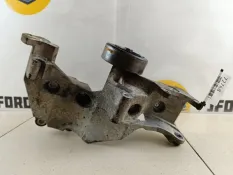 Кронштейн компрессора кондиционера Kia Sorento 2012 252852F000 XM 2.2 D D4HB