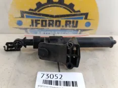 Форсунка омывателя фары Volvo V50 2011 31294104 MW84, правая