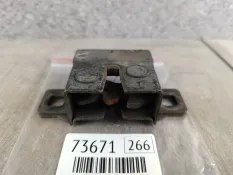 Замок капота Land Rover Range Rover 4 2015 LR065339 L405