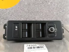 Блок кнопок стеклоподъемников Land Rover Range Rover Sport SVR 2017 LR110324 L494, передний левый