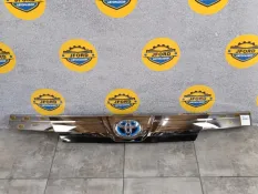 Накладка крышки багажника Toyota Vellfire 2018 7680158250 H30