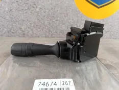Переключатель дворников Toyota Vellfire 2018 8465258020 H30