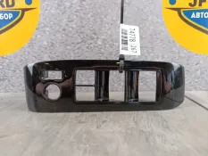 Накладка обшивки дверной Toyota Vellfire 2018 7423158330 H30, передняя правая