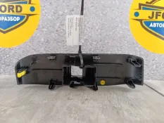 Накладка обшивки дверной Toyota Vellfire 2018 7423258190 H30, передняя левая