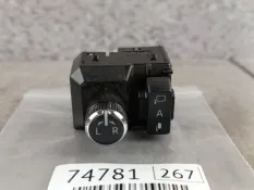 Кнопка управления зеркалами Toyota Vellfire 2018 8487262010 H30