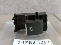 Кнопка стеклоподъемника Toyota Vellfire 2018 8481048030 H30
