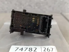 Кнопка стеклоподъемника Toyota Vellfire 2018 8481048030 H30
