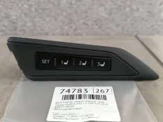 Блок кнопок памяти сидений Toyota Vellfire 2018 8492758030 H30, правый