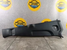 Обшивка стойки центральной Toyota Vellfire 2018 6241358030C0 H30, правая