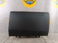 Крышка бардачка Toyota Vellfire 2018 5555058110 H30