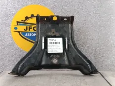Кронштейн передней панели Suzuki Grand Vitara 2007 8212065J01 JT 2.0 J20A