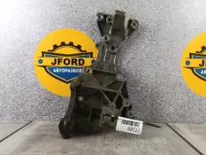 Кронштейн компрессора кондиционера Volvo S80 2010 31316673 AS60 2.5 B5254T10