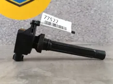 Катушка зажигания Suzuki SX4 2010 3340065J00 YC41 2.0 J20A