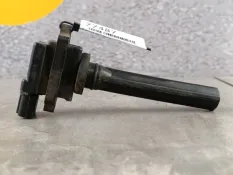 Катушка зажигания Suzuki Grand Vitara 2004 3341077E21 TL52 2.5 H25A