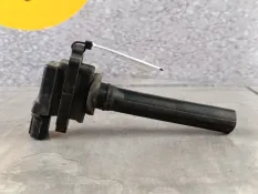 Катушка зажигания Suzuki Grand Vitara 2004 3341077E21 TL52 2.5 H25A