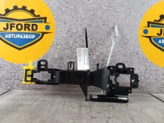 Кронштейн ручки дверной Toyota Land Cruiser Prado 2020 6920160101 J150, передний правый