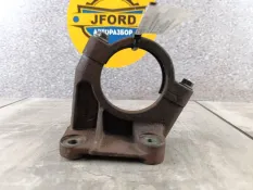 Кронштейн подвесного подшипника Volvo S80 2005 8143465 TS 2.5 B5254T2