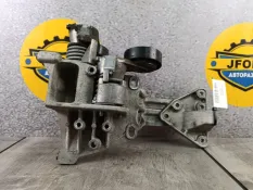 Кронштейн компрессора кондиционера Volvo V40 2014 31316826 MV 2.0 B5204T8