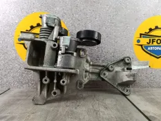 Кронштейн компрессора кондиционера Volvo V40 2014 31316826 2.5 B5254T12