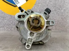 Вакуумный насос тормозной Volvo V40 2014 31316688 MV 2.0 B5204T8