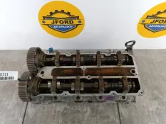 Головка блока цилиндров Ford Focus 2 2009 1481578 CB4 1.6 SHDA