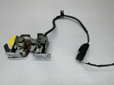 Замок капота BMW X5 E70 M57TU2 306D3 3.0D M57D30