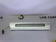 Накладка порога салона передняя правая Land Rover