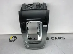 Накладка консоли Audi a4 B8 CAGA 2.0 TDI 2009