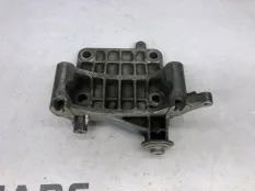 Кронштейн генератора Audi a5 8T CAMA 2.7 TDI 2008