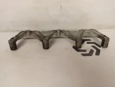 Кронштейн впускного коллектора Audi a6 C6 AUK 3.2