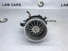 Моторчик вентилятор отопителя печки Audi a4 B8