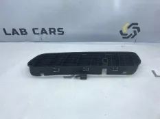 Решетка вентиляционная передняя левая BMW X5 E53