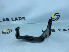 Кронштейн ТНВД audi a6 C6 BPP 2.7 TDI 2006