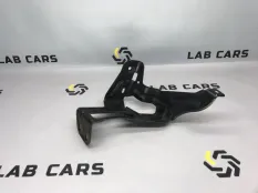 Кронштейн интеркулера левый Audi a6 C6 BRE 2.0 TDI