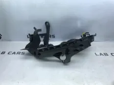 Кронштейн фары передний левый Audi a4 B8 CAB 1.8