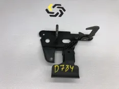 Крюк замка капота audi a6 C6 BRE 2.0 TDI 2006