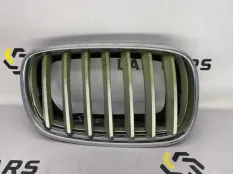 Решетка радиатора передняя правая BMW X5 E70