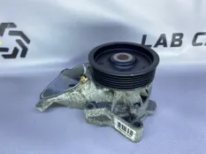 Насос помпа водяная BMW X5 E70 M57TU2 306D3 3.0D
