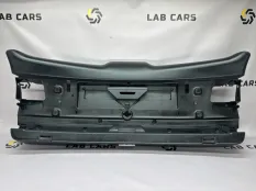Обшивка крышки багажника Audi A6 C6