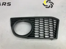 Решетка в бампер передняя левая BMW 5 F10 N63 50I