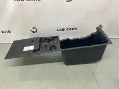 Крышка короба аккумулятора BMW X6 E71 N57 N57D30A