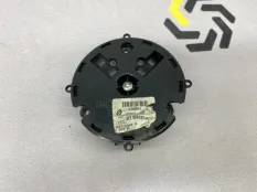 Привод регулировки зеркала правый Audi A6 C6