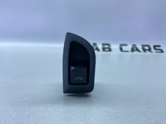 Кнопка открывания багажника Audi a4 B8 CDH 1.8