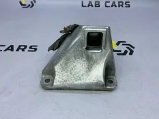 Кронштейн двигателя правый BMW 5 F10 N47N N47D20C