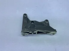 Кронштейн ТНВД BMW 5 F10 N57 N57D30A 3.0D 2011